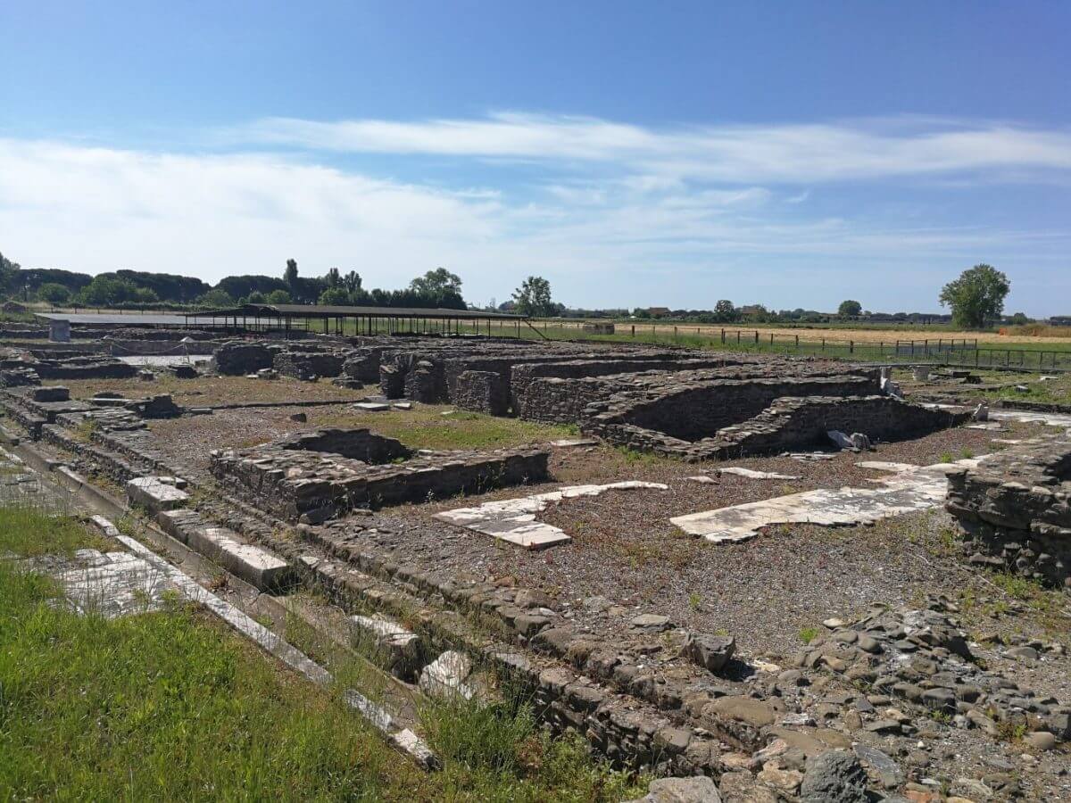 Remains of Luni’s Roman town square