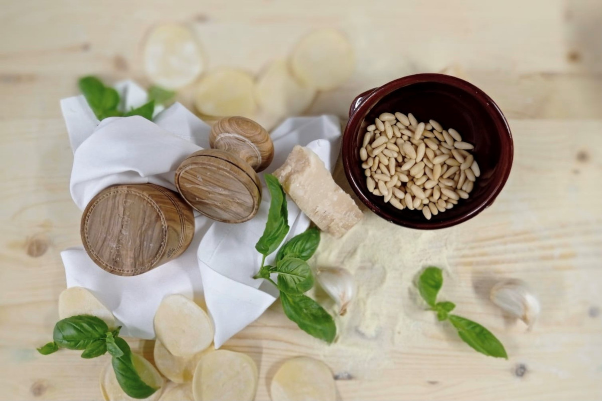 Corzetti or Croxetti Pasta from Liguria. – The Pasta Project