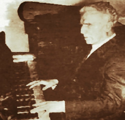 Carlo Mussinelli - composer and pianist from La Spezia