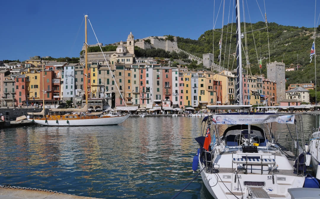 Denecia II in the small port of Portovenere (Credits: Roberto Soldatini)